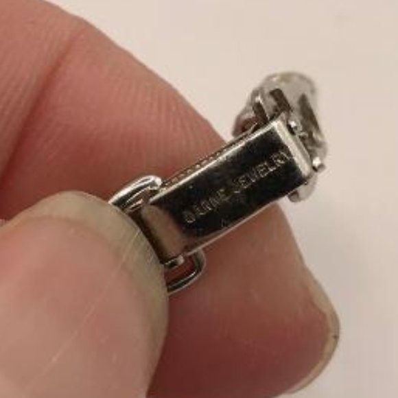 Vintage Garne Jewelry Rhinestone Necklace paired with Stud Earrings - Picture 9 of 10